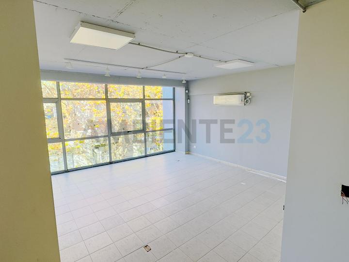 Oro 2700 - Oficina en venta en séptimo piso al frente con cochera - Palermo
